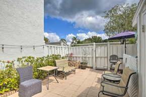 Condo with Pool Access, 4 Miles to Beaches!